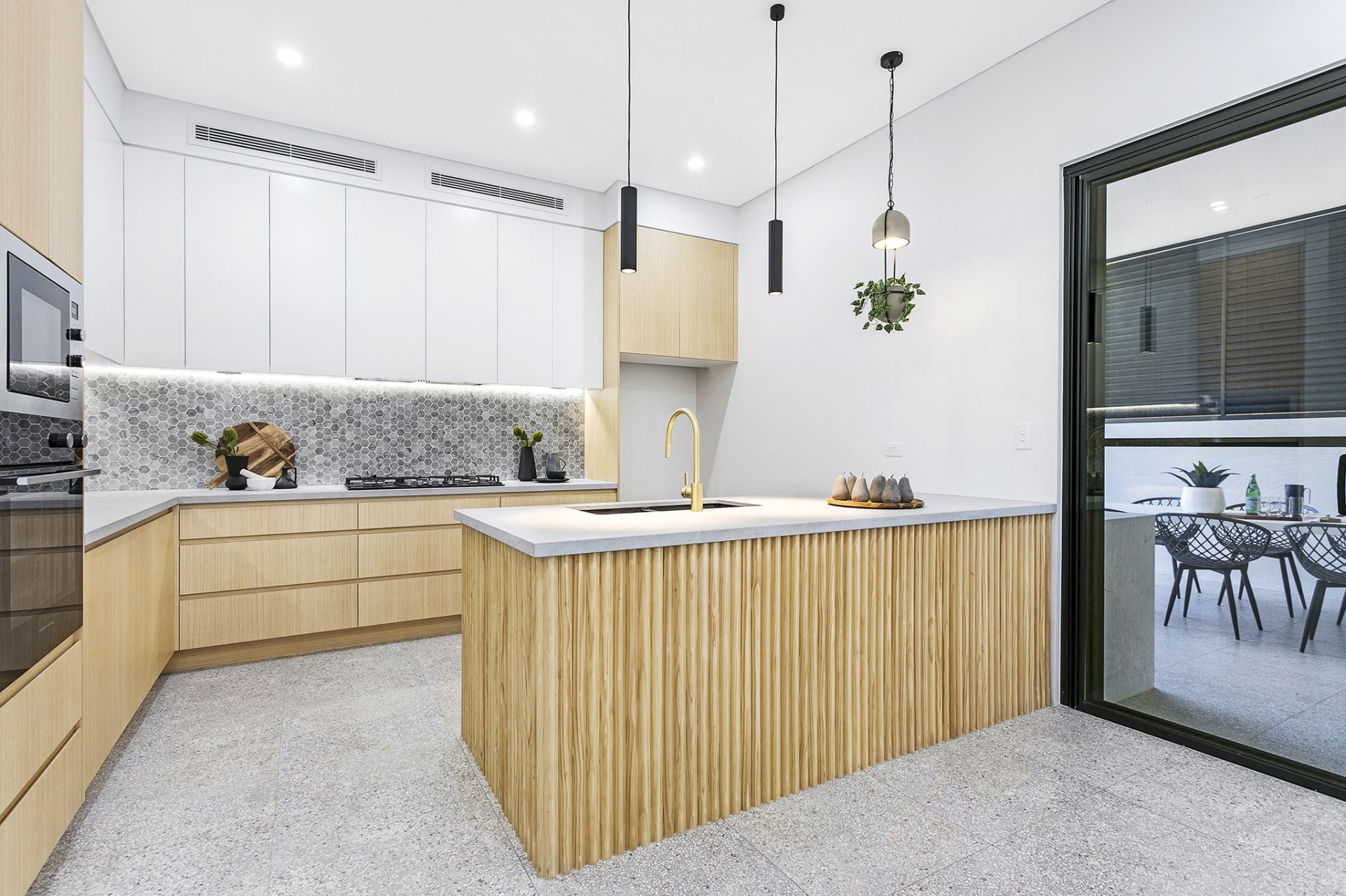 65 Snowden Avenue Sylvania NSW, Sylvania - Thumbnail 3