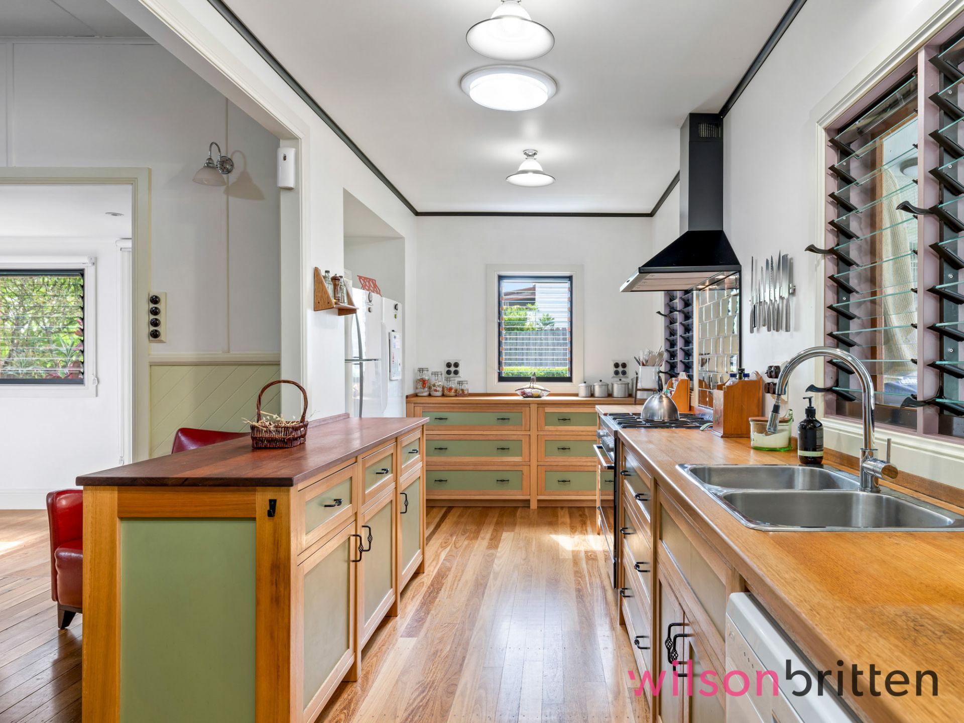 66 Macquarie Street, Morisset Wilson & Britten