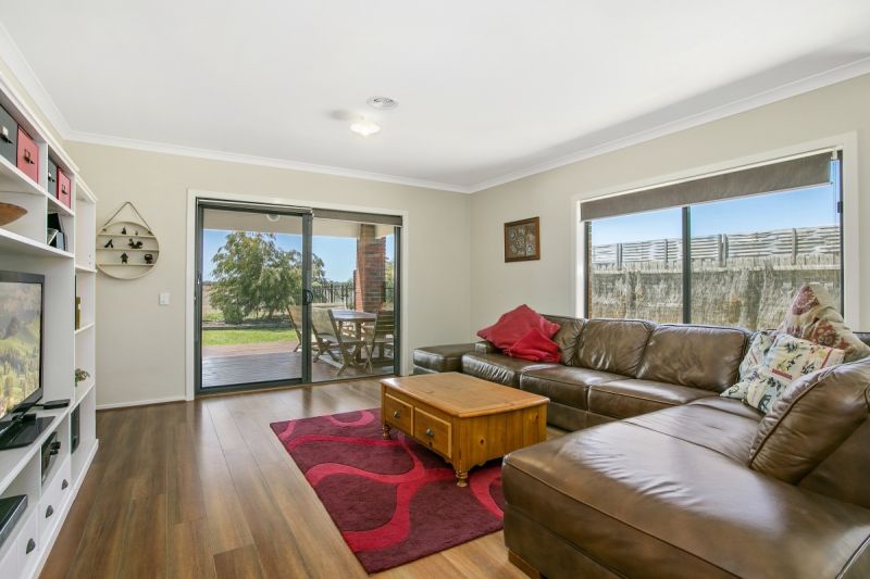 31 Curzon Drive Ocean Grove VIC, Ocean Grove - Thumbnail 2