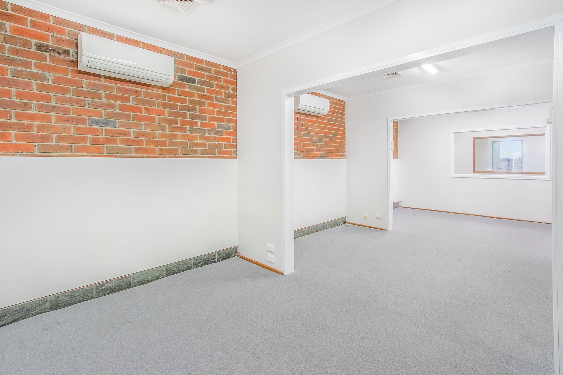 CORPORATE OFFICE SPACE