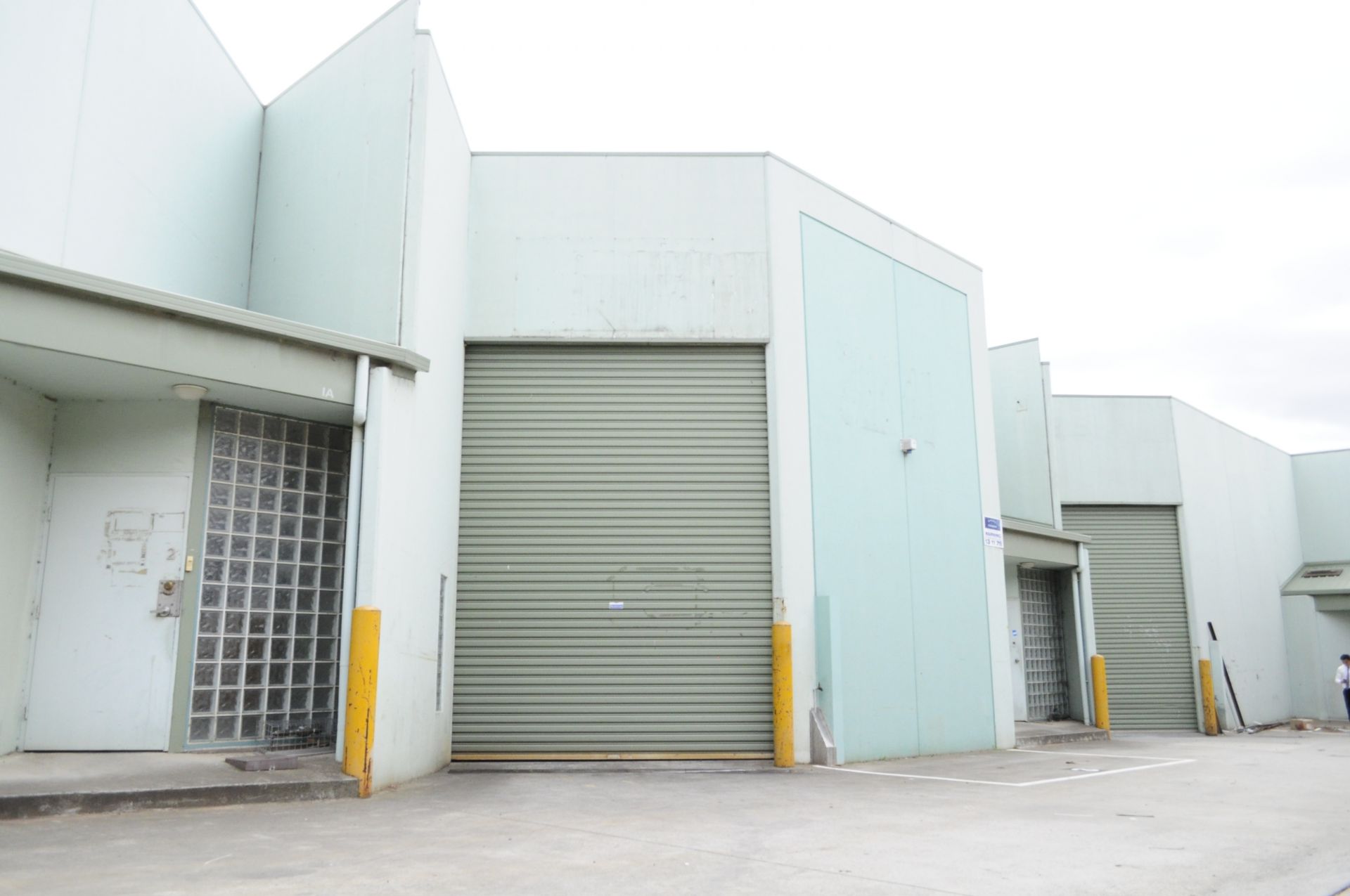 EXCELLENT VALUE FACTORY/WAREHOUSE SPACE!