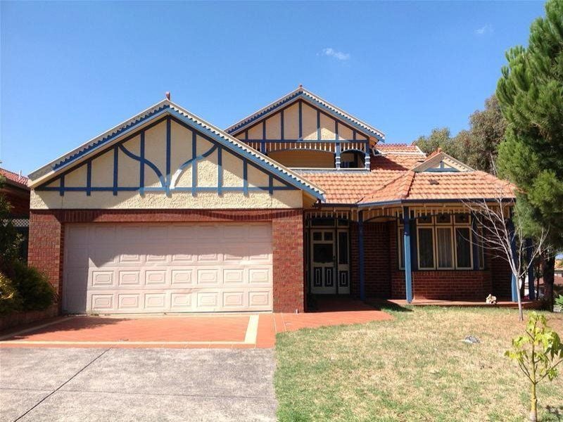 6 Latham Close, Mill Park