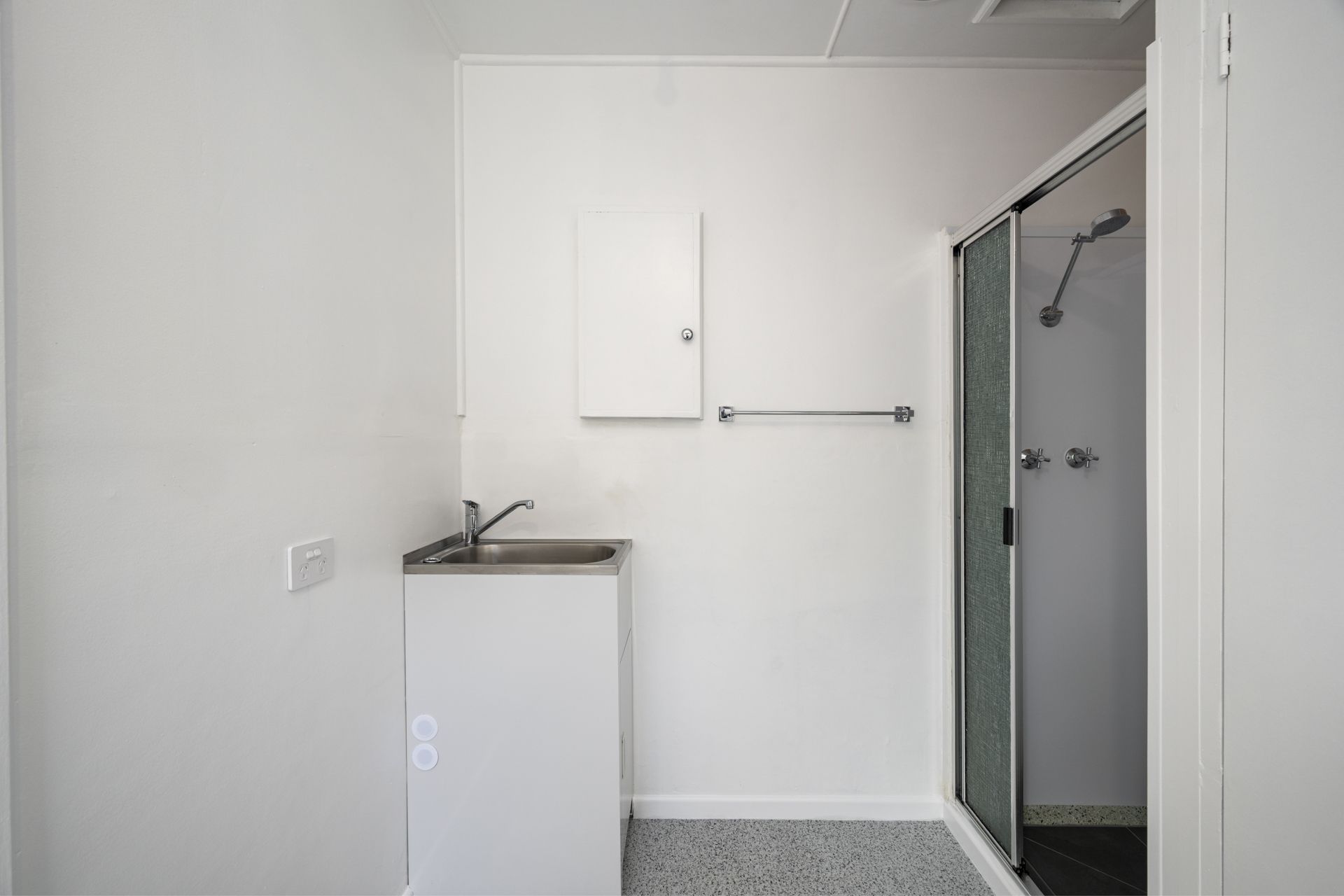 Freshly Updated Unit in a Prime Reservoir Location