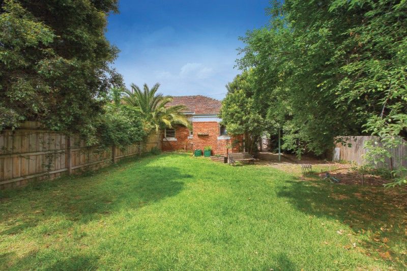8 Glen Iris Road