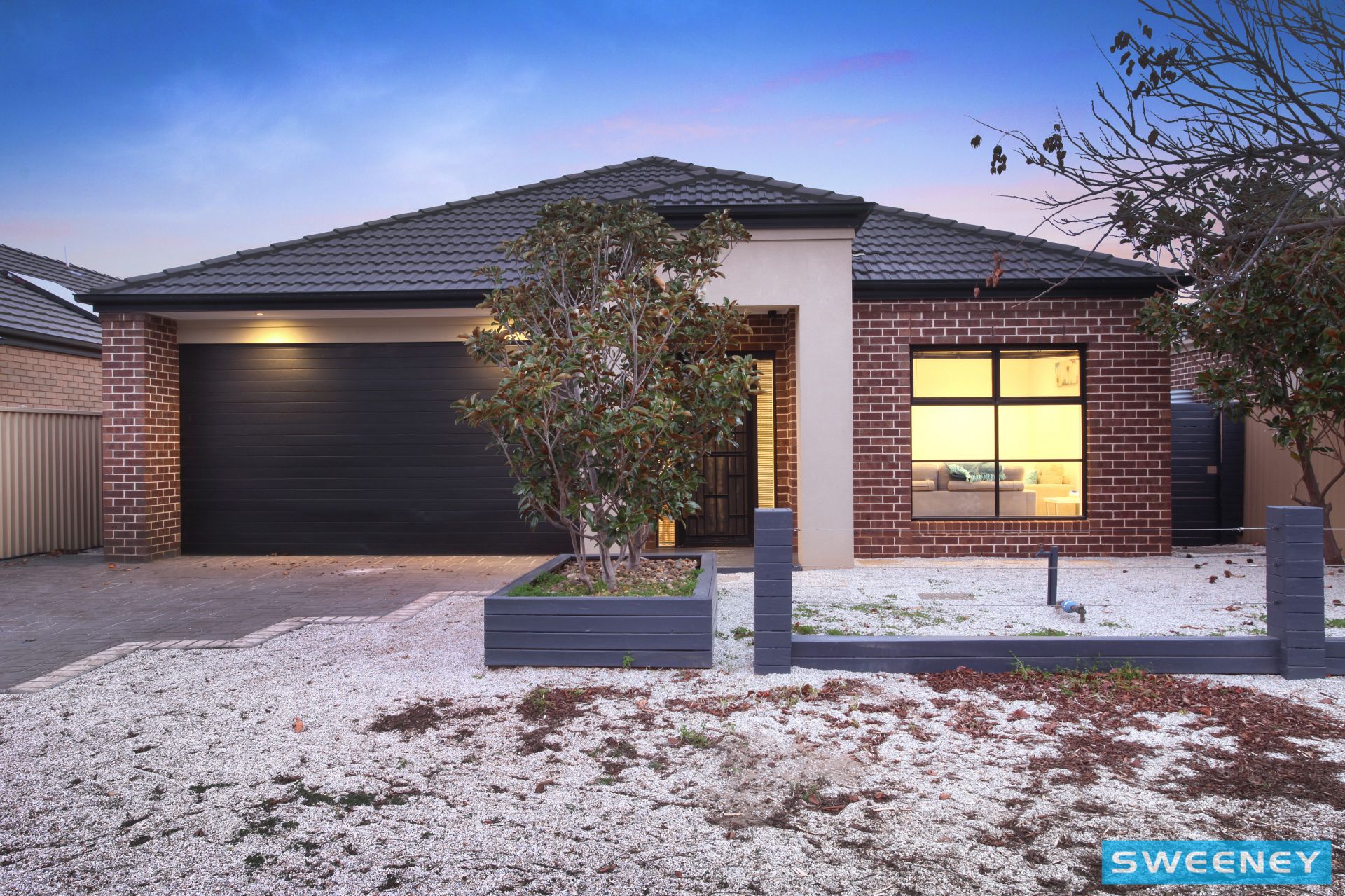 11 Beckett Crescent, Caroline Springs - Thumbnail 2