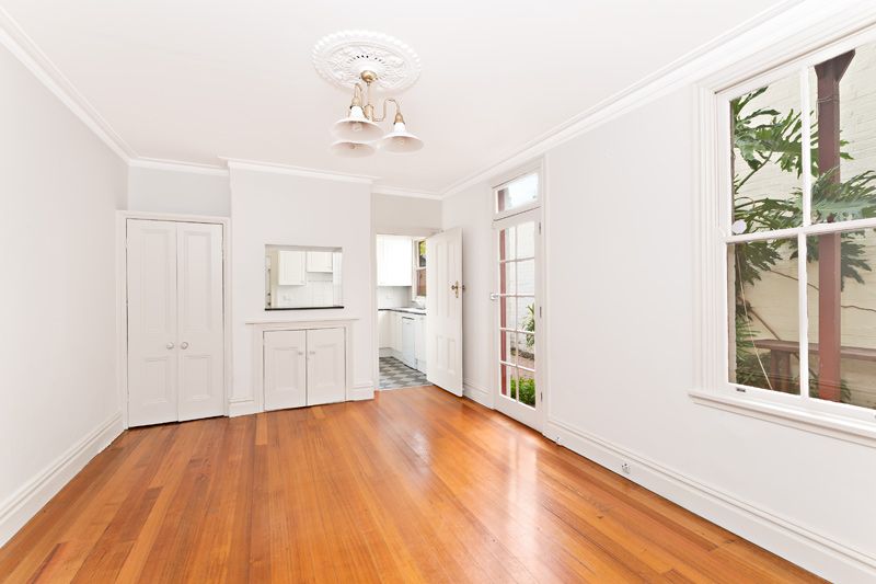 SOLD - Freestanding Three-Level Residence in a Privileged Position