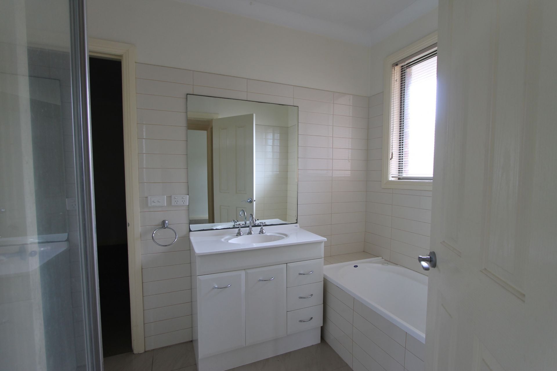 CLOSE TO ALL AMENITIES!