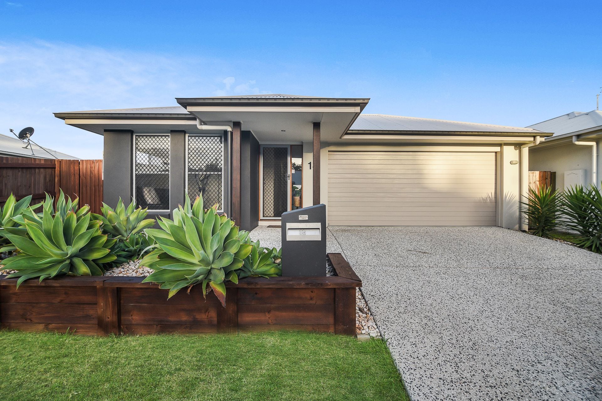 13 Bribie Place Mountain Creek QLD, Mountain Creek - Thumbnail 2