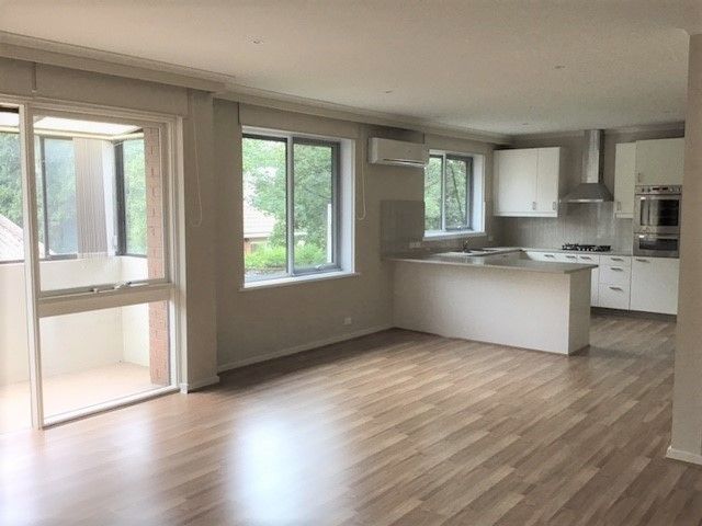 **Modern & Light**