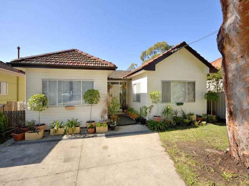 134 Cawarra Road CARINGBAH NSW