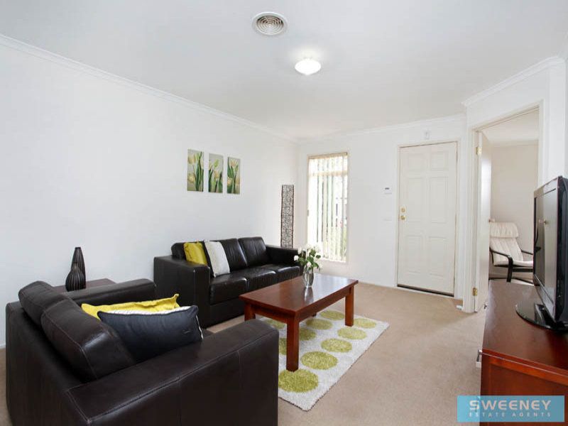 5 Klippel Way, Caroline Springs - Thumbnail 4