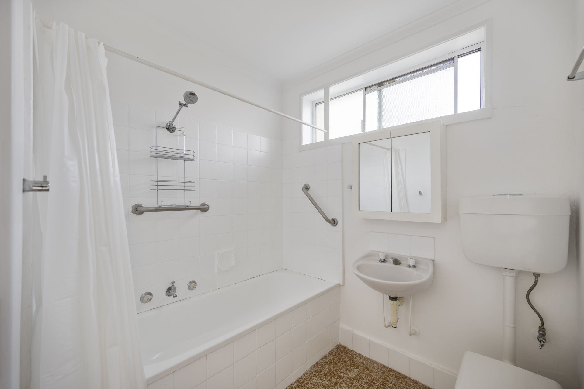 Perfectly Positioned, One Bedroom Apartment