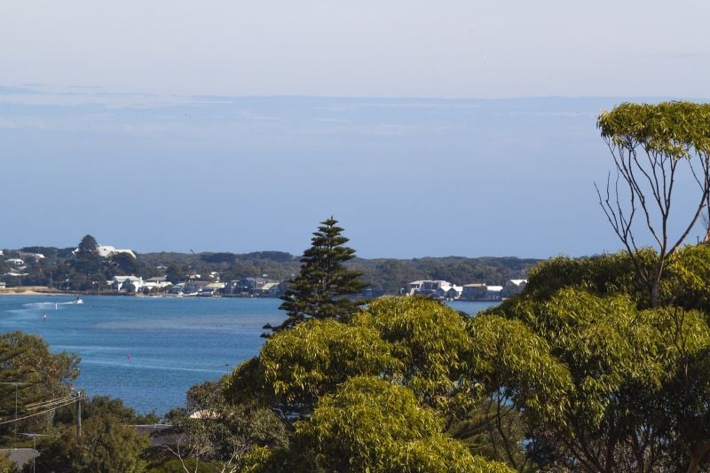 15 The Parade Ocean Grove VIC, Ocean Grove - Thumbnail 2