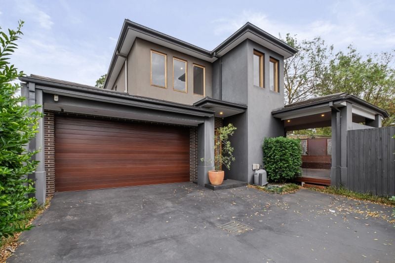2/3 Box Street, Reservoir