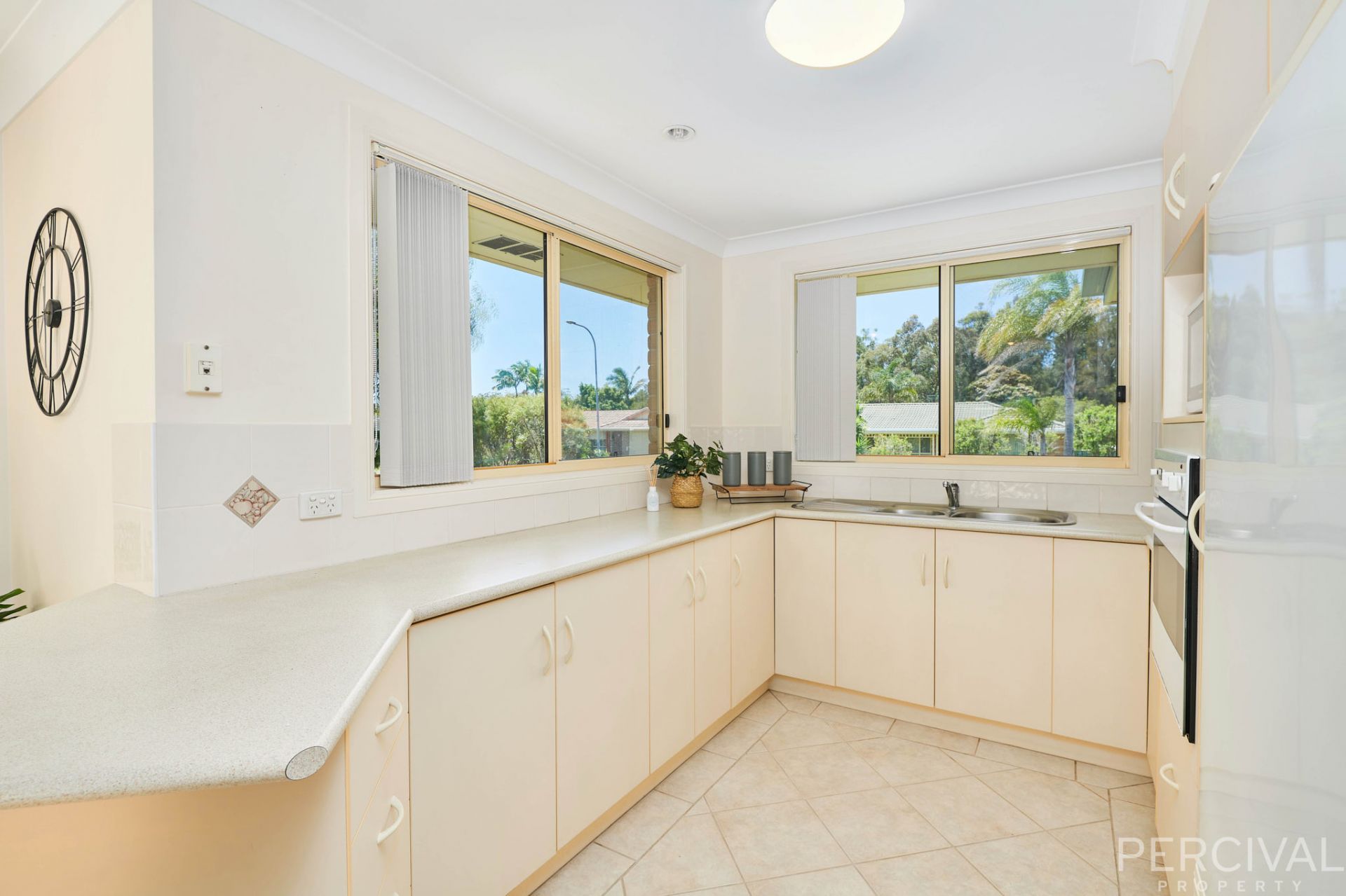 16 Yarra Avenue Port Macquarie NSW, Port Macquarie - Thumbnail 4