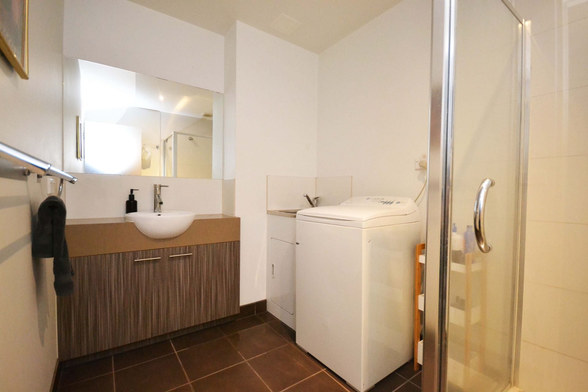 EXCLUSIVE APARTMENT LIVING
