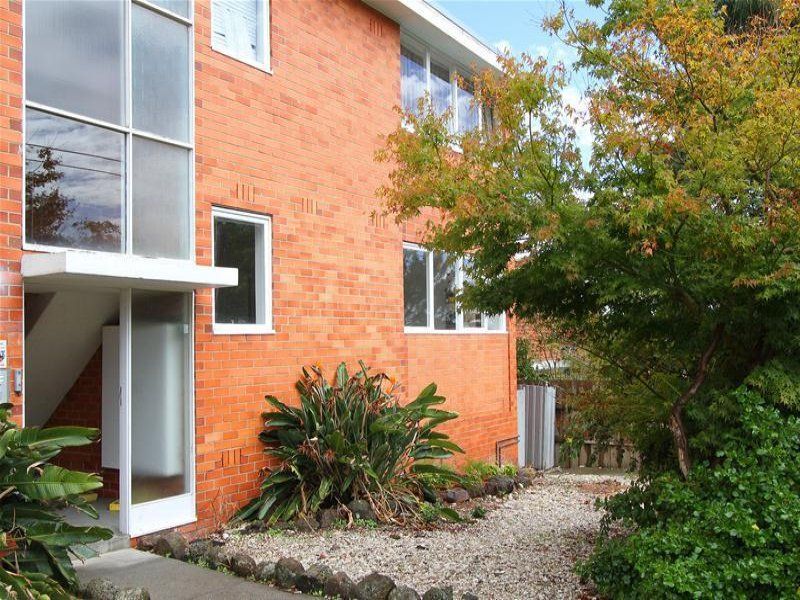 In a Quiet Pocket and minutes walk from Miller Street!