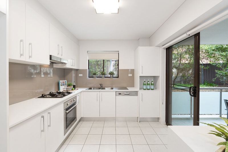 2/6-8 Banksia Road, Caringbah, Caringbah - Thumbnail 3
