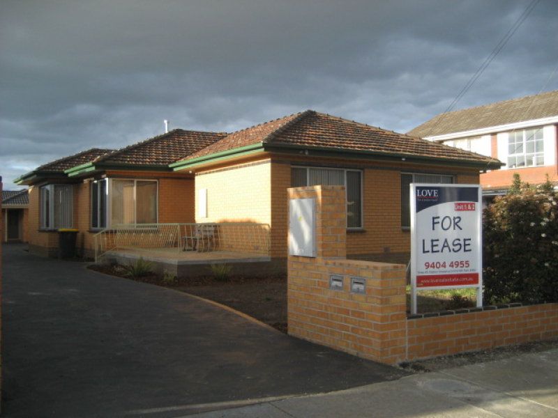 Immaculately Presented, Fully Renovated Home Unit...