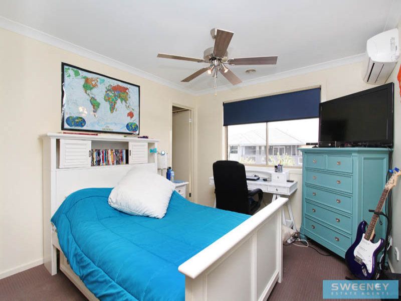 24 Central Parkway, Caroline Springs - Thumbnail 8