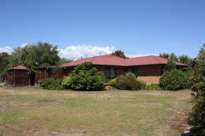 19 Bundarra Drive, Squeaking Point, Squeaking Point - Thumbnail 4