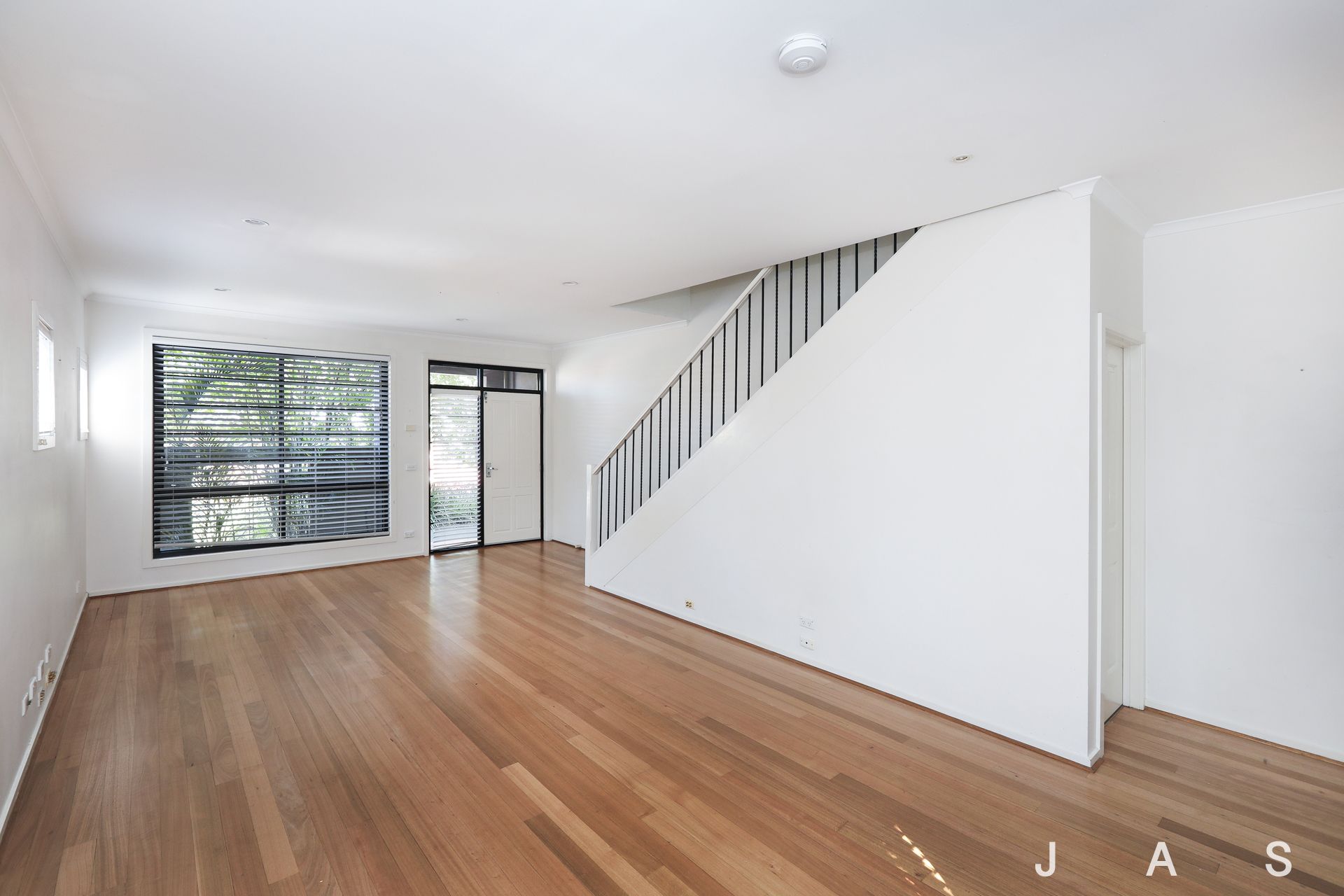 25 Goldsbrough Walk Kensington VIC, Kensington - Thumbnail 4
