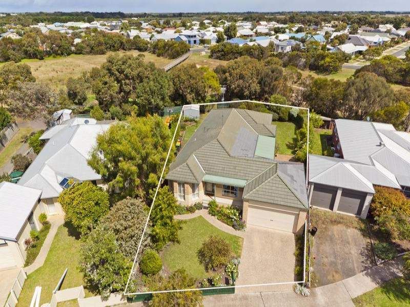 4 Cosham Court BARWON HEADS VIC, Barwon Heads - Thumbnail 3