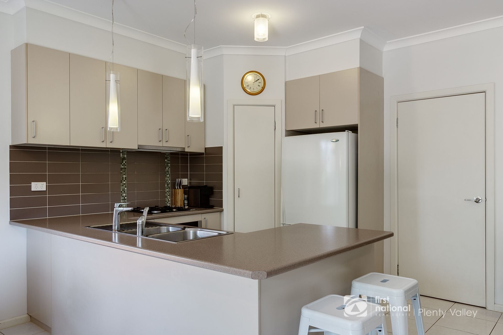 29 Chamonix Parade South Morang, South Morang - Thumbnail 8