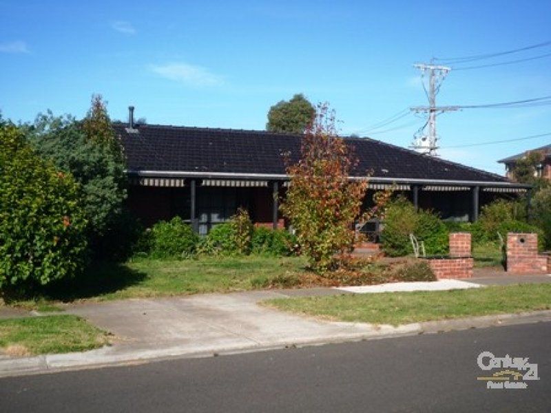 9 Pollywoodside Drive, Altona Meadows - Thumbnail 2