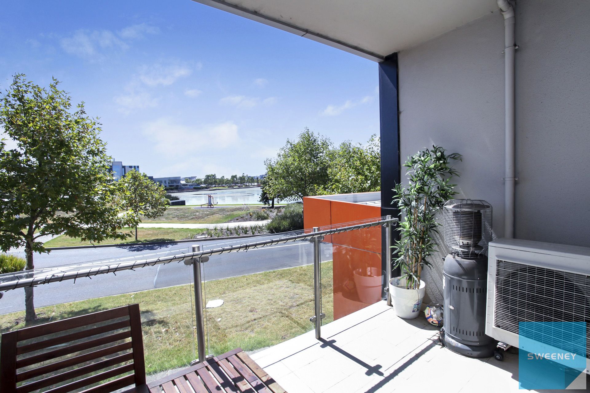4/2 The Esplanade, Caroline Springs - Thumbnail 7
