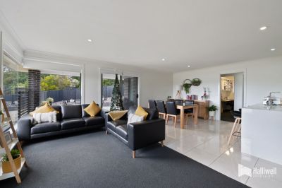 16 Washington Drive, Stony Rise, Stony Rise - Thumbnail 3