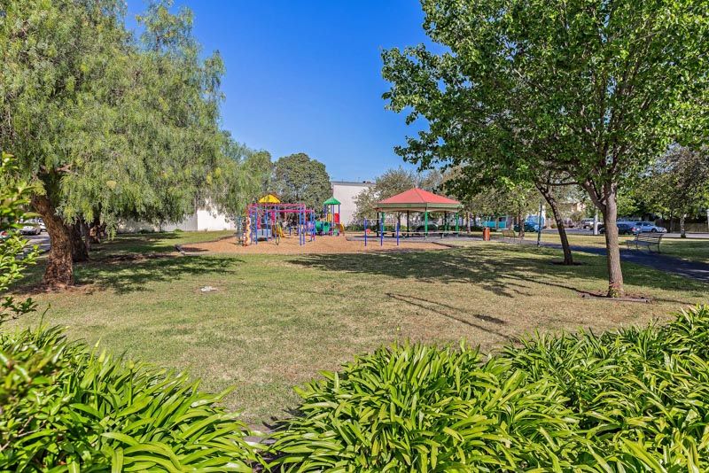 54 Emma Street, Seddon - Thumbnail 2