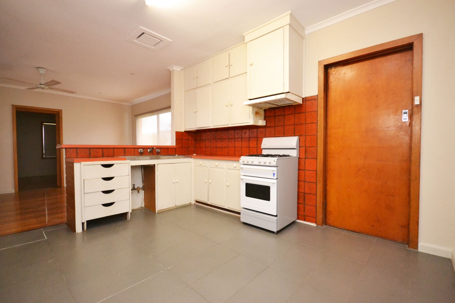 INSPECTION WILL NOT DISAPPOINT!