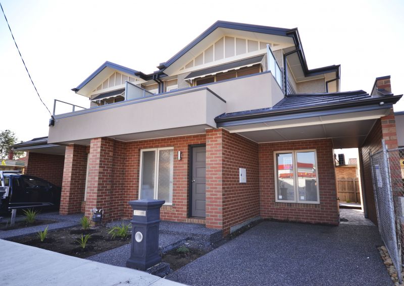 2A Whitelaw Street, Reservoir