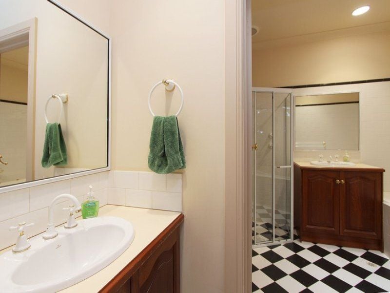 8 Kincardine Street St Georges 5064