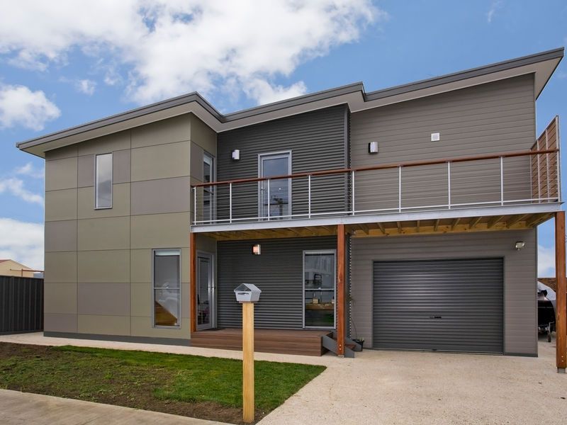 68 Costin Street, Apollo Bay - Thumbnail 2