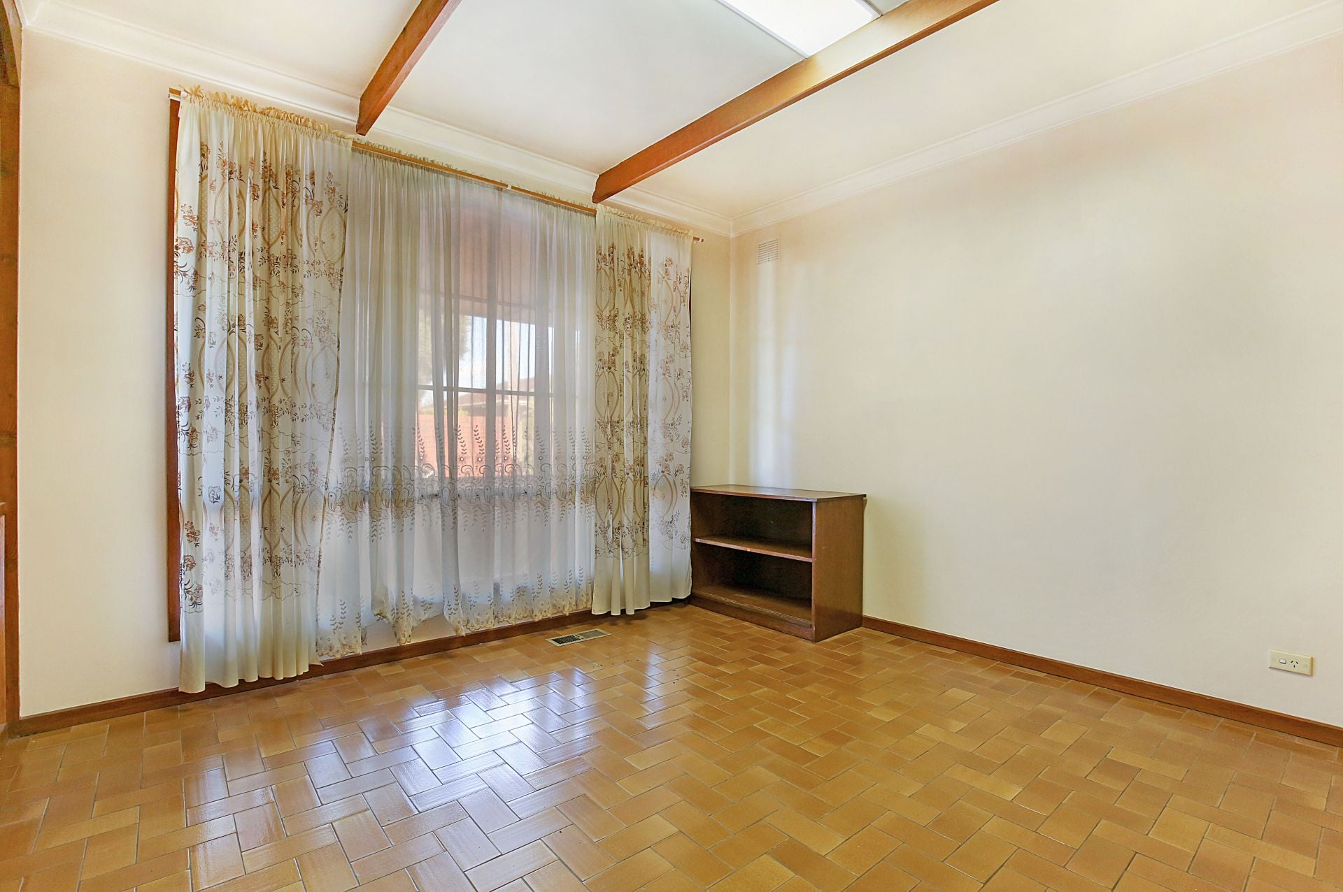 Superb 3 Bedroom, Two-Storey Home!