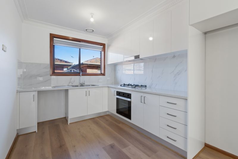 1/8 Hobbs Crescent, Reservoir