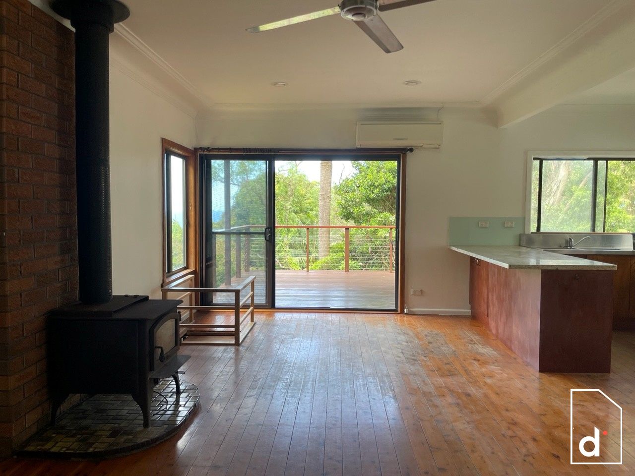 42 Buttenshaw Drive, Coledale NSW