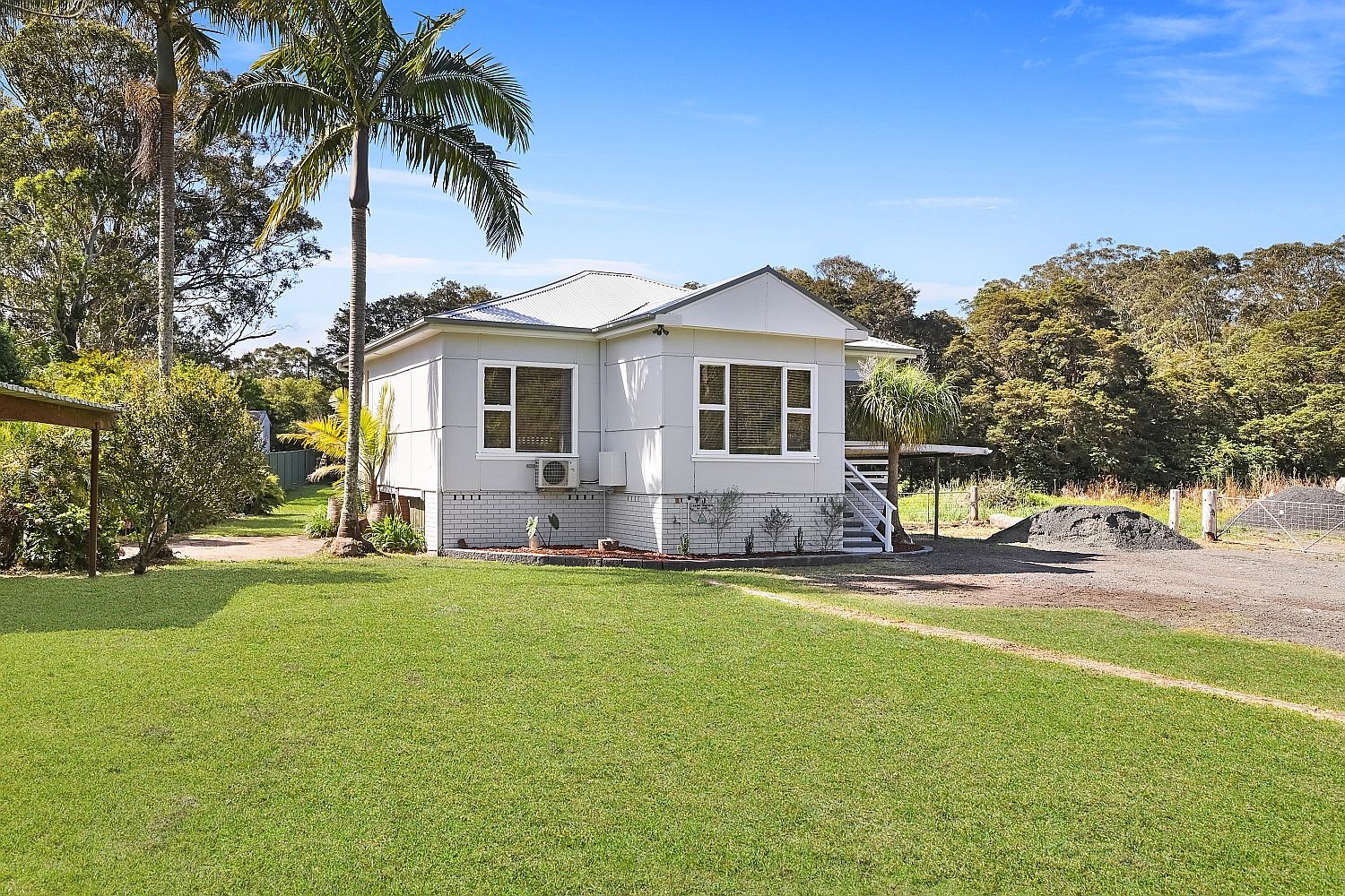 Real Estate For Sale 11 Chittaway Road Ourimbah , NSW