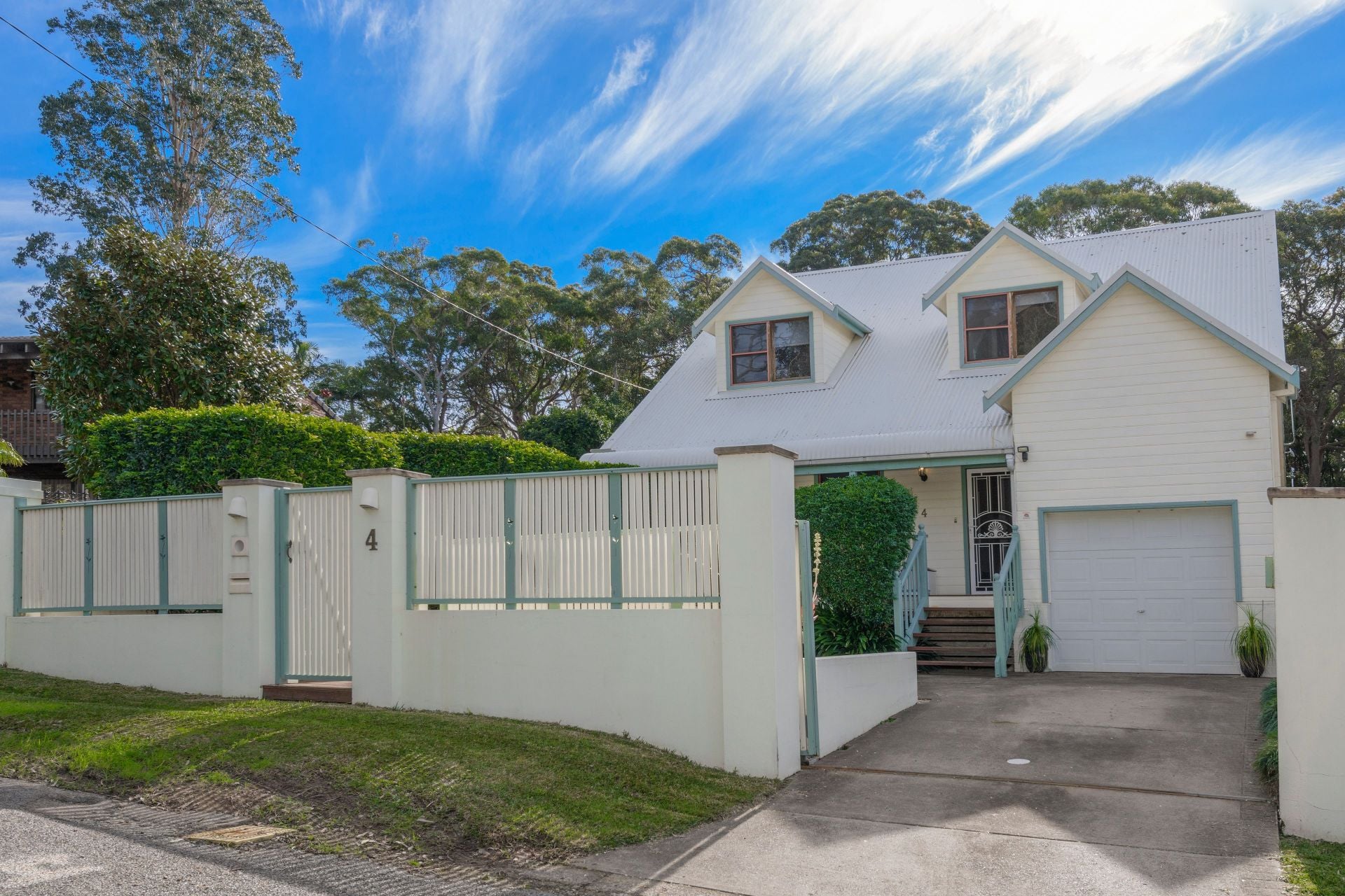 4 Hull Avenue, Buttaba