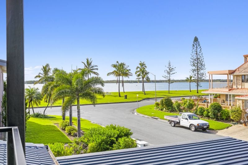 $ 2,325,000, Runaway Bay - Thumbnail 4