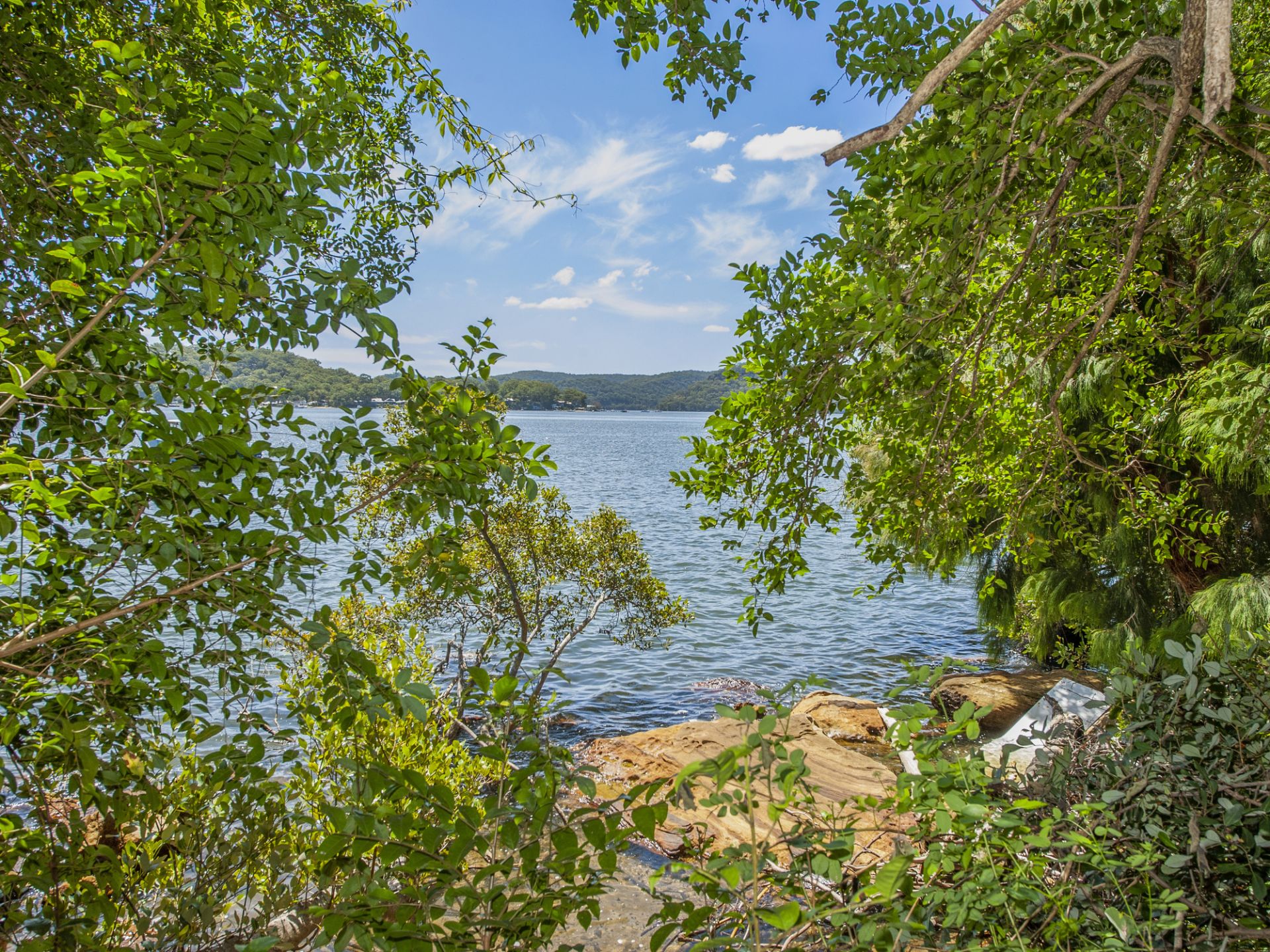 1024 Hawkesbury River, Little Wobby Riverfront Real Estate