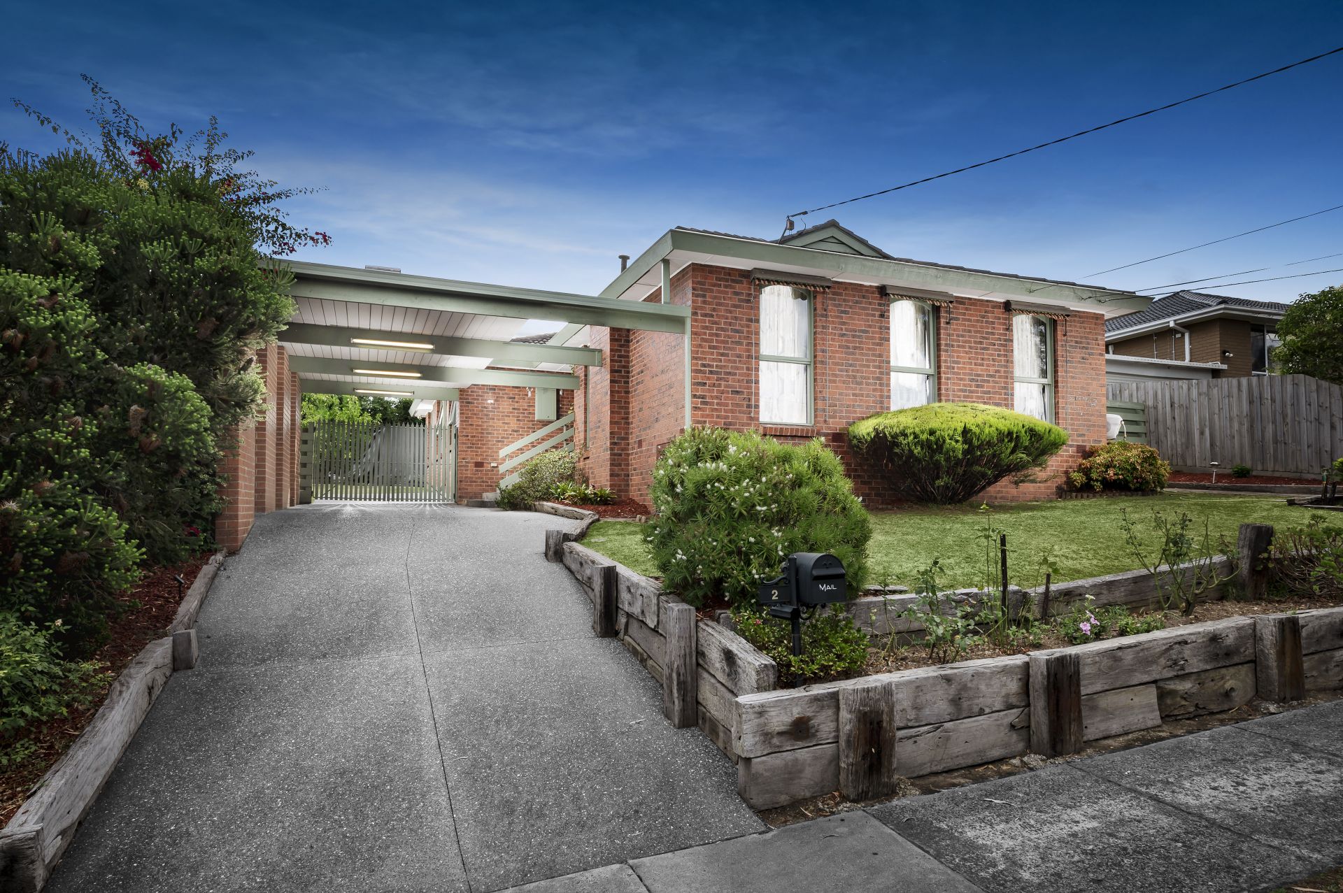 2 Crawley Court, Vermont South VIC