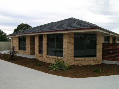 1/11A Middle Road, DEVONPORT, Devonport - Thumbnail 2
