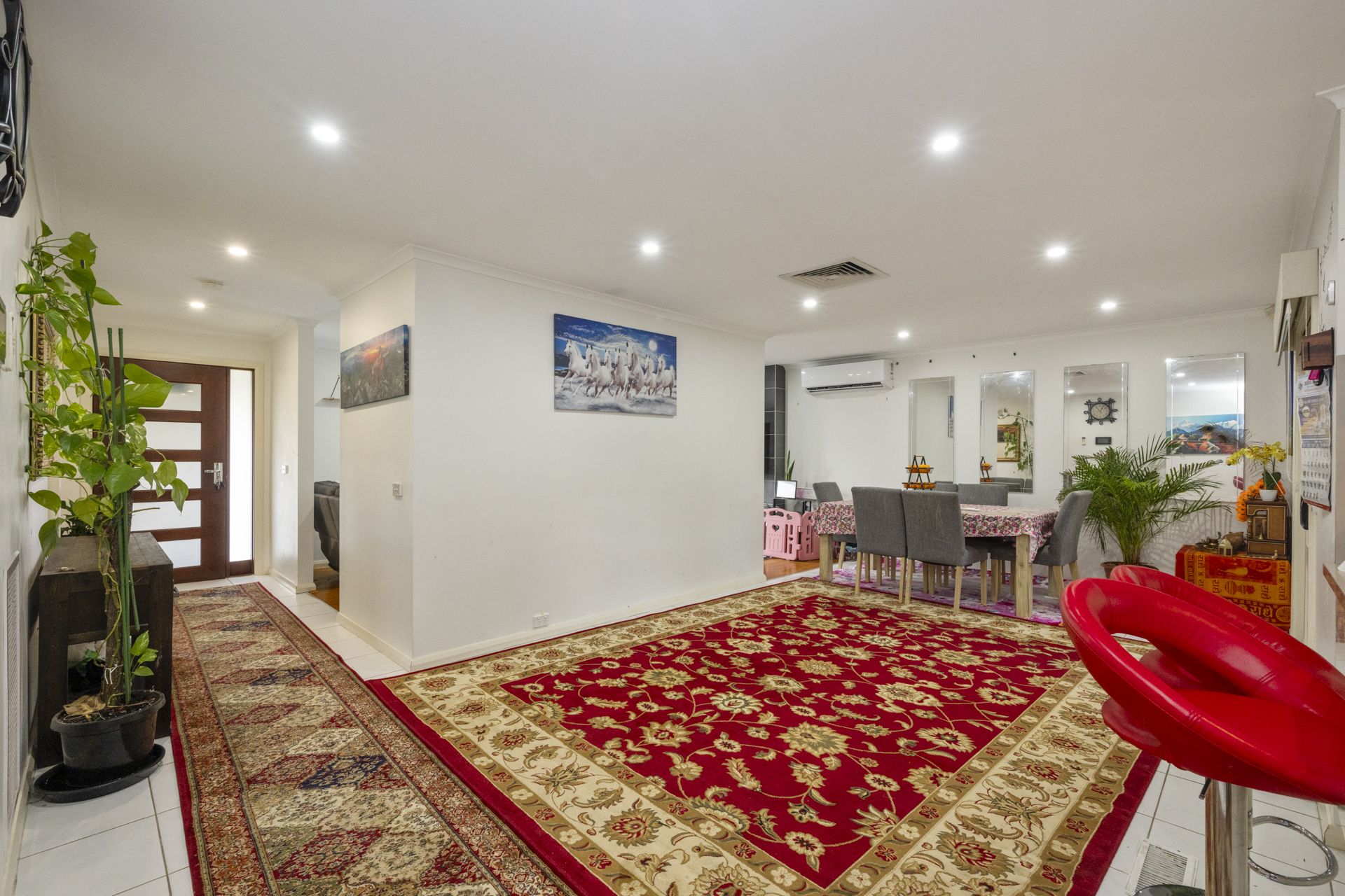 BEAUTIFUL HOME IN A PRIME LOCATION