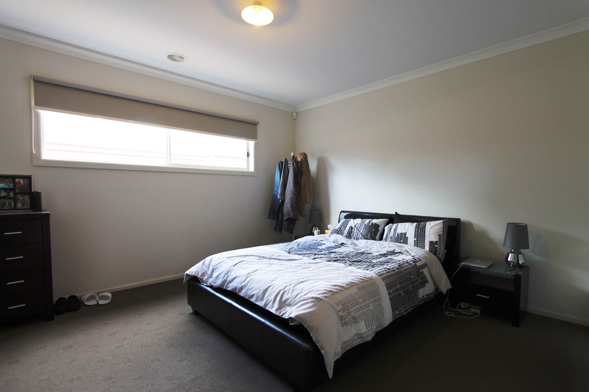 Spacious Home in Mill Park Lakes Estate
