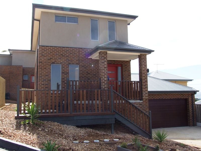 5/10-11 Fredrick Street, Bacchus Marsh - Thumbnail 2