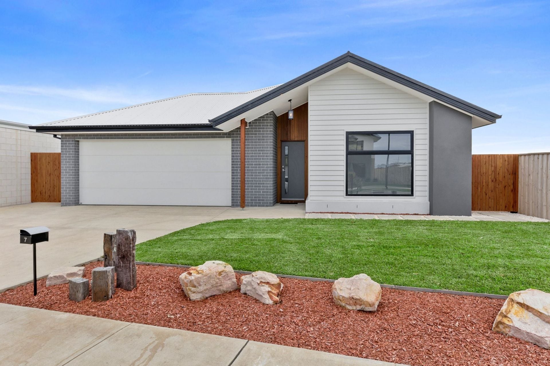 7 Duneview Drive Ocean Grove Victoria, Ocean Grove - Thumbnail 2