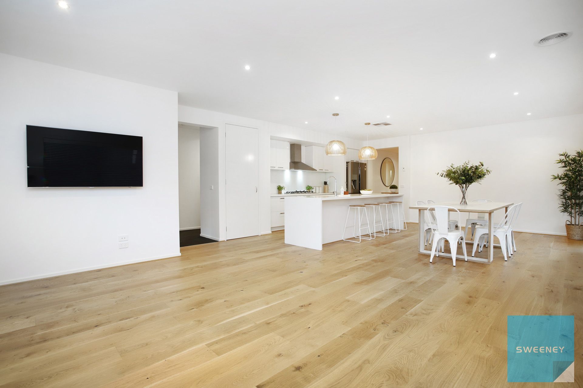 31 Somerset Road, Thornhill Park - Thumbnail 8